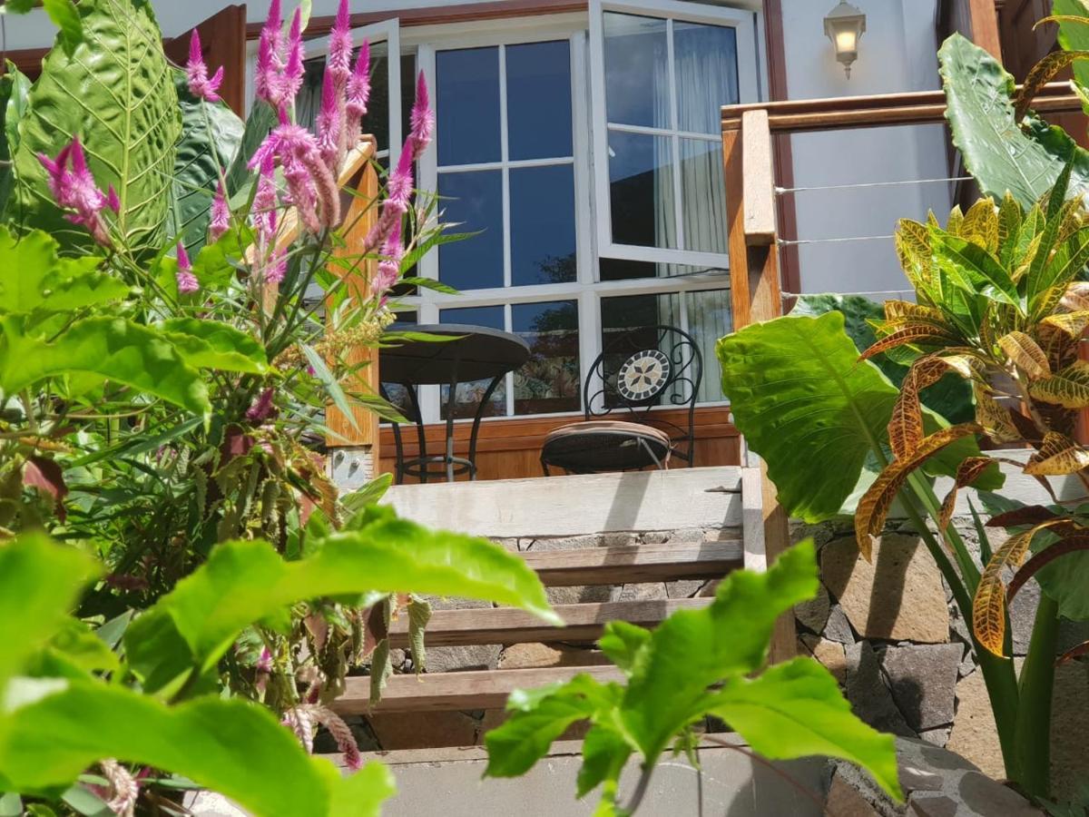 Les Antigones Bed & Breakfast Порт Матурин Екстериор снимка