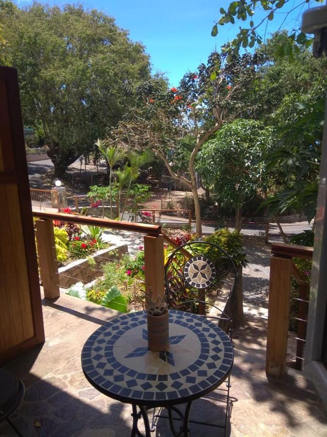 Les Antigones Bed & Breakfast Порт Матурин Екстериор снимка