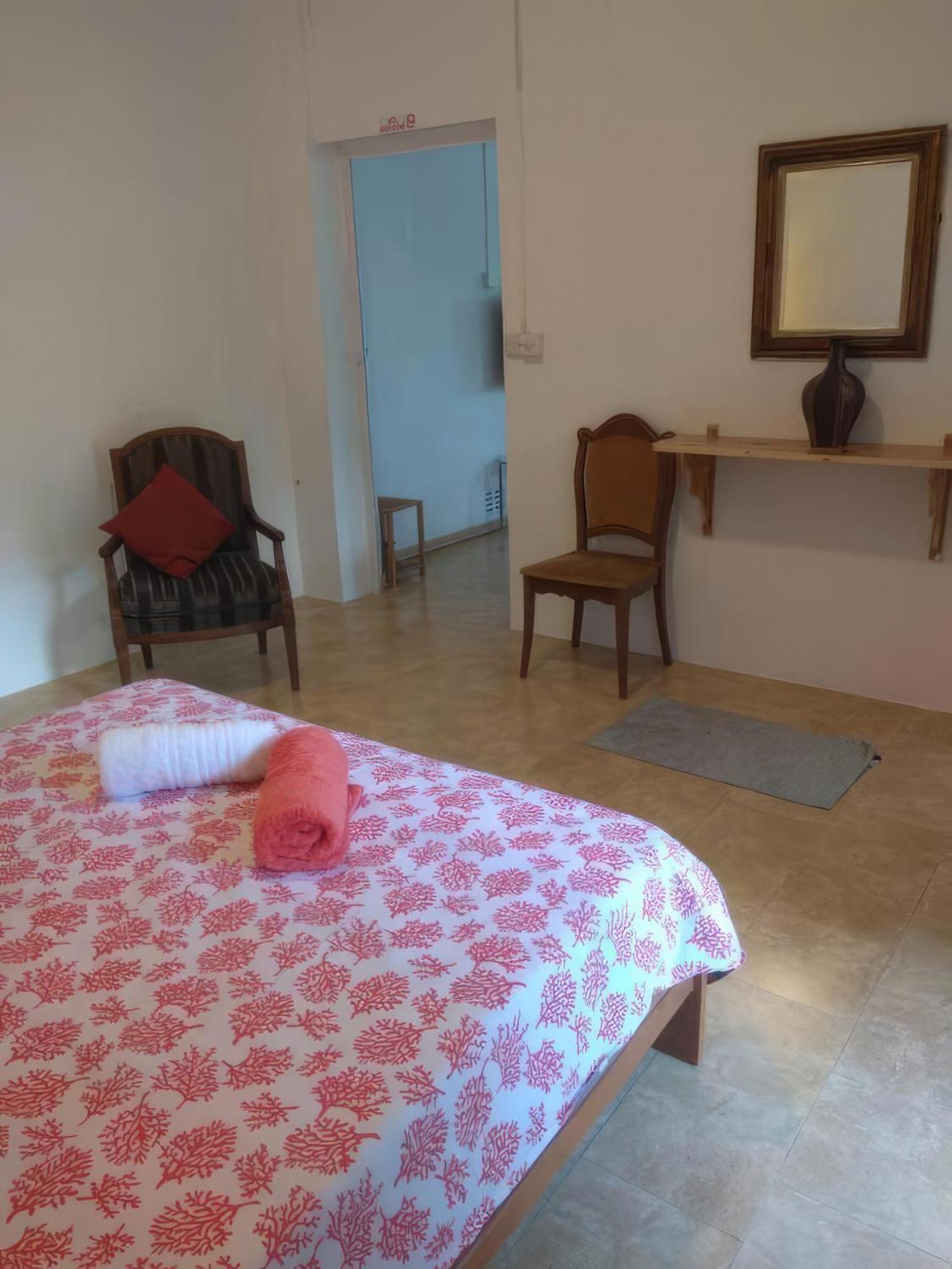 Les Antigones Bed & Breakfast Порт Матурин Екстериор снимка